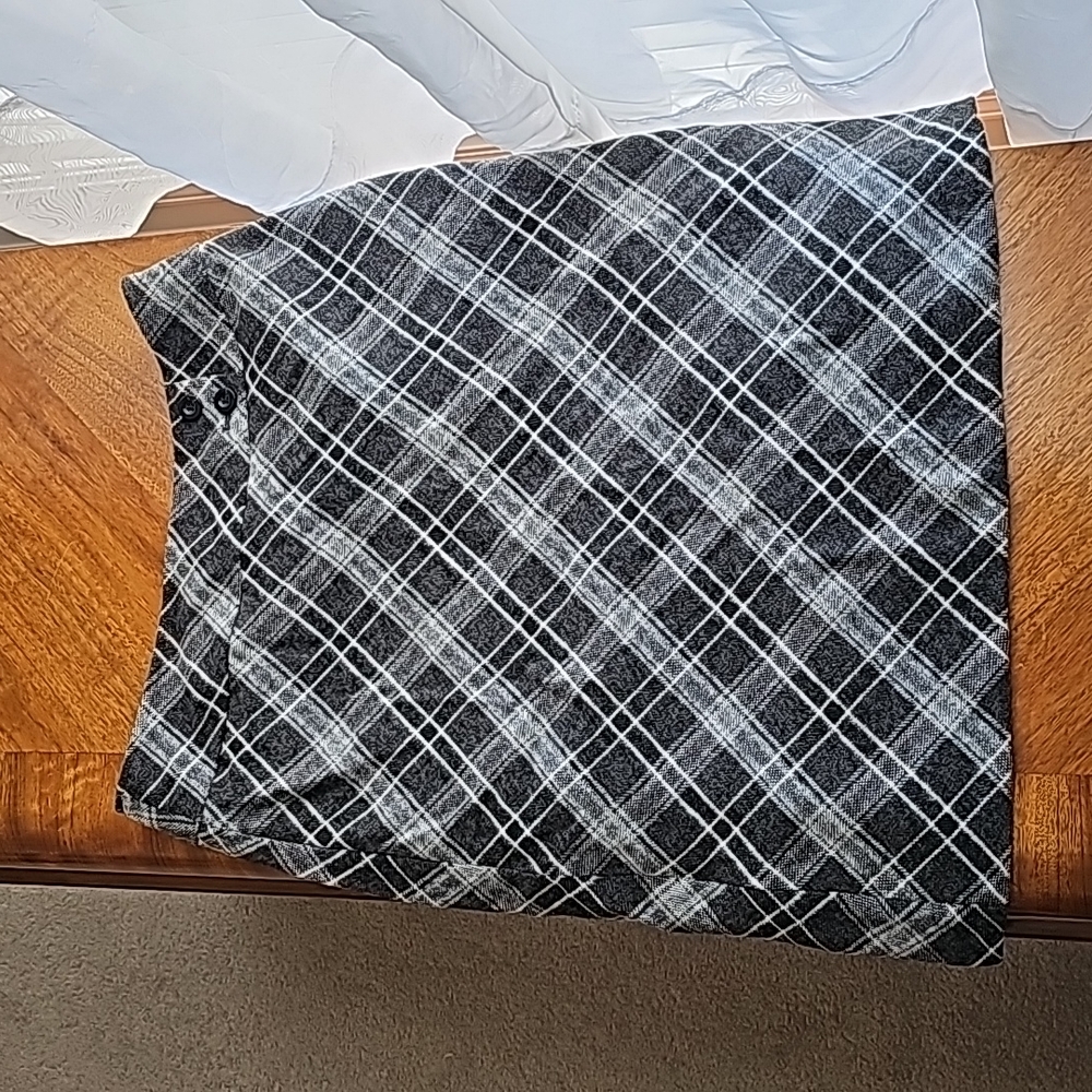 Ann Taylor petites plaid pencil skirt